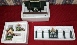 lot 351 image: Vintage Department 56 Heritage Village Collection, Set of (3)