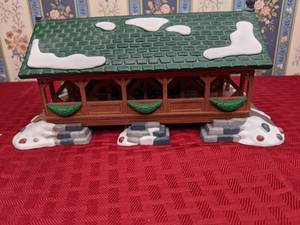 lot 225 image: Vintage Department 56 Heritage Village Collection Two Rivers Bridge