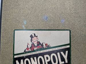lot 325 image: Vintage Monopoly Board Circa 1954