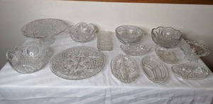 lot 375 image: Assortment of Glass Serving Dishes Platters, Bowls, and Relish Dishes