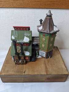 lot 239 image: Vintage Department 56 Heritage Village Collection, North Pole Series Elfin Forge & Assembly Shop