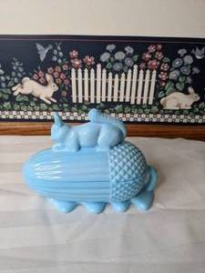 lot 514 image: Vintage Blue Milk Glass Squirrel on Acorn
