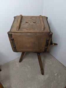 lot 15 image: Antique Wooden Butter Churn