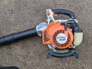 lot 547 image: Stihl Handheld Leaf Blower BG 85C