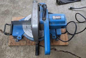 lot 548 image: Vintage RYOBI 10 Miter Saw ModelTS-251U Double Insulated w Blade