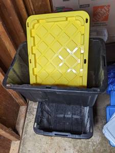 lot 686 image: Lot of Moving and Organizing Supplies - Bins, Boxes, Tarp