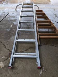 lot 687 image: Lot of Two Ladders - Traditional Wood Ladder and Steel Ladder with Stabilizer