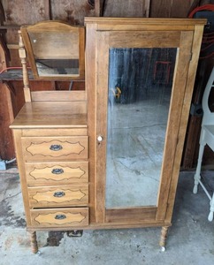 lot 536 image: Antique Maple Montgomery Ward WardrobeChifferobe