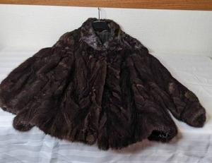 lot 656 image: Luxurious Womens Mink Swing Jacket