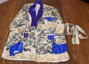 lot 658 image: Vintage Korean Mens Hanbok (Kimono Style Jacket)