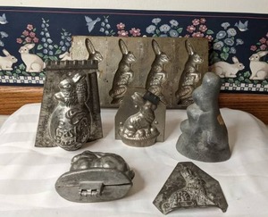 lot 459 image: Assortment of Anitque Chocolate Bunny Molds