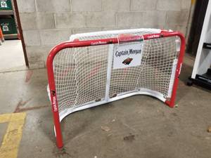 lot 526 image: Captain Morgan Hockey Net Display