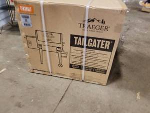 lot 531 image: Traeger Tailgater TFB30KLF Wood Fired Smoker (New )