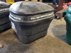 lot 339 image: Par-Aide Golf Course Divot Maintenance Sand Bucket with Lid