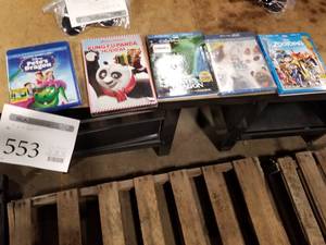 lot 553 image: Lot of (5) Childrens Movies - Petes Dragon, Kung Fu Panda, Pets, Zootopia