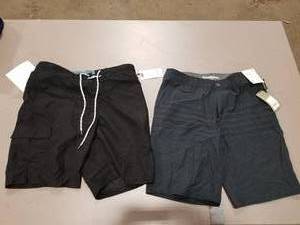 lot 579 image: Goodfellow Mens Size Size 32 Hybrid Swim Shorts, Size Medium Board Shorts Shorts