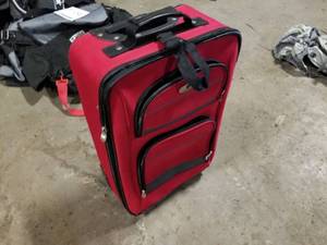 lot 384 image: Leisure Rolling Suitcase