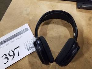 lot 397 image: Wireless Headphones
