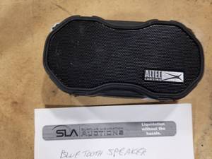 lot 402 image: Altec Bluetooth Wireless Speaker