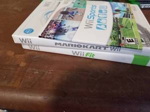 lot 439 image: Lot of (3) Wii Games - Wii Sports, Mariokart, Wii Fit