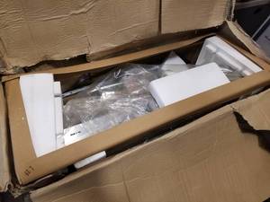 lot 688 image: Deco Appliance Box Range Hood