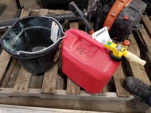 lot 691 image: 5-Gallon Plastic Gas Can, Plastic Bucket