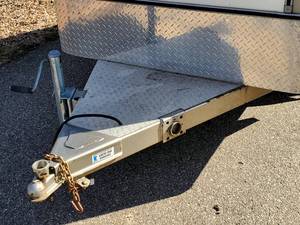 lot 7 image: HALTED - 5ft x 8ft Enclosed Single Axle Cargo Trailer