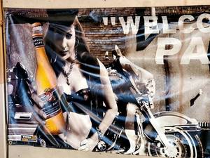 lot 28 image: Miller Genuine Draft Welcome to Paridise Vinyl Banner