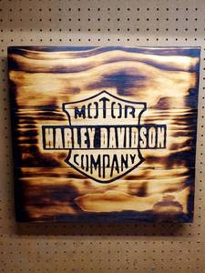 lot 114 image: Harley-Davidson Wooden Wall Decor