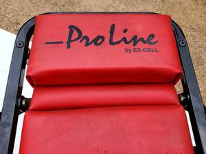 lot 73 image: 2 in 1 Shop Stool  Creeper