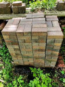 lot 194 image: (327) Stack of 4 W x 8 L x 3 H Paver Bricks