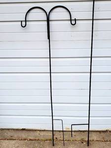 lot 193 image: Assorted Shepards Hooks