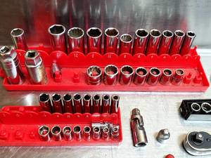 lot 253 image: Assorted 38 Drive Socket Tools Lot