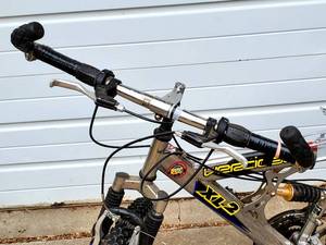 lot 261 image: Vertical XL2 Mountain Bike