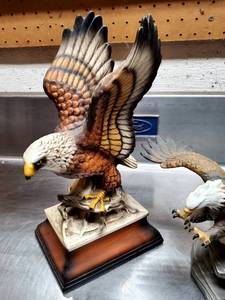 lot 185 image: (2) Small Eagle Statues