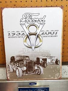 lot 195 image: Ford V8 12-12 W x 16 H Tin Sign