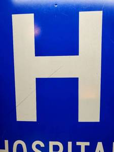 lot 248 image: Aluminum Hospital Street Sign