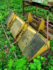 lot 279 image: Bobcat  Skid Loader Bucket Attachment