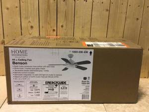 lot 53 image: Benson 44 in. LED White Ceiling Fan with Light and Remote Control by Home Decorators Collection Customer Returns See Pictures