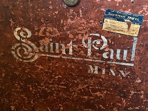 lot 13 image: Antique Saint Paul Minn Steamer Trunk