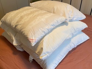 lot 62 image: Six Bed Pillows