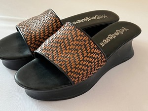 lot 95 image: Yves Saint Laurent Womens Slides