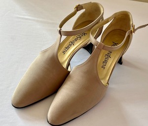 lot 96 image: Yves Saint Laurent Womens Heels