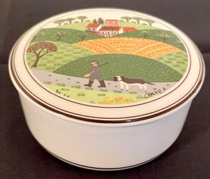 lot 190 image: Villeroy & Boch Trinket Box