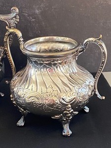 lot 88 image: Vintage Silver Plate Items