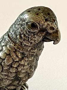 lot 80 image: Antique Parrot Figurine Miniature Salt Shaker with Glass Eyes by Meriden