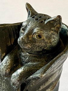 lot 78 image: Antique Figural Cat Figurine in a Boot with Glass Eyes Salt Shaker