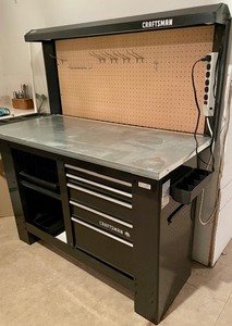 lot 237 image: Craftsman Work Bench