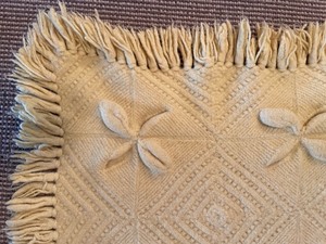 lot 267 image: Vintage Petite Light Yellow Blanket