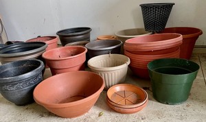lot 366 image: Plastic Planters and Bases